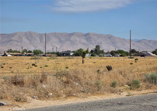 4th image of 0 Tamarisk Rd, Victorville, CA 92395 | MLS# HD26089846