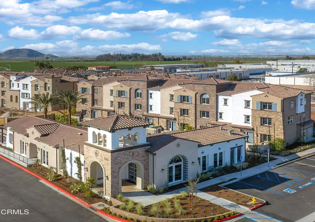 Homes for sale in Camarillo, CA | 536 Via Zibello, Camarillo, CA 93012 | MLS# V1-36013