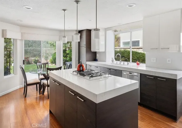 Photo 3 of Single family home for sale at 23029 Weymouth Pl, Valencia, CA 91354 | MLS# SR26078564 | Listing updated on 2026-10-01