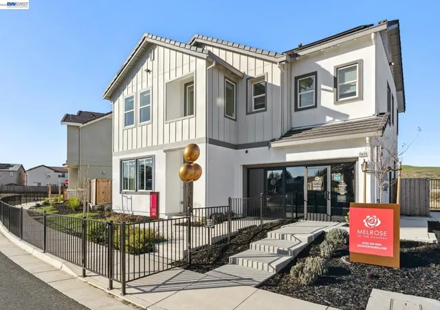 Homes for sale in Fairfield, CA | 2417 Golden Way, Fairfield, CA 94533 | MLS# 41132423