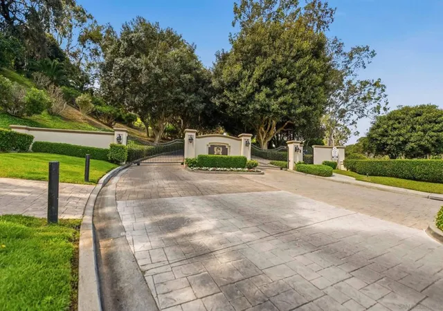 Homes for sale in Del Mar, CA | 4470 Caminito Tecera, Del Mar, CA 92014 | MLS# 260009961SD