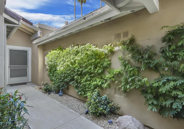 Homes for sale in Palm Desert, CA | 293 Bouquet Canyon Dr, Palm Desert, CA 92211 | MLS# 219146942DA