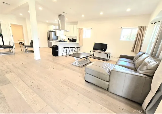 4th image of 1225 W 41St, Los Angeles, CA 90037