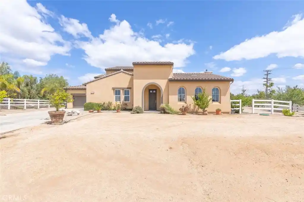 Photo 1 of Single family home for sale at 17970 Wildwood Crk Rd, Riverside, CA 92504 | MLS# IV26090044 | Listing updated on 2026-10-20