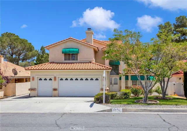 Photo 2 of Single family home for sale at 14740 Blue Grass Dr, Helendale, CA 92342 | MLS# CV26090109 | Listing updated on 2026-09-30
