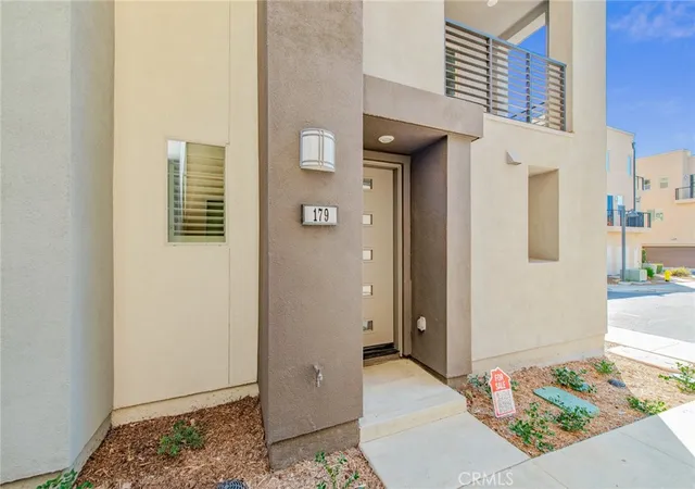 Photo 2 of Townhouse for sale at 179 Cadence, Irvine, CA 92618 | MLS# TR26090141 | Listing updated on 2026-10-07