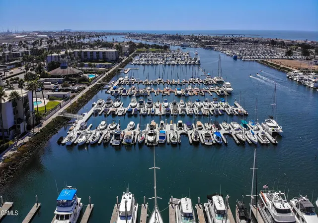 Listing Photo 1 - Condo for sale in building located at 3101 Peninsula Rd, Oxnard, CA 93035 - Unit #121