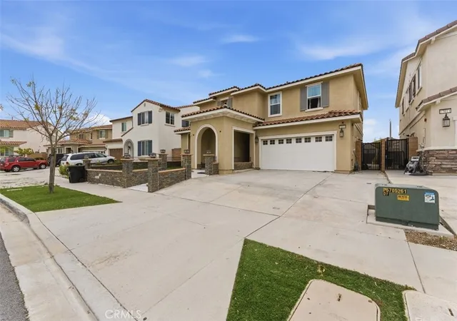 Photo 2 of Single family home for sale at 17019 Red Tail, Fontana, CA 92336 | MLS# CV26090184 | Listing updated on 2026-09-01