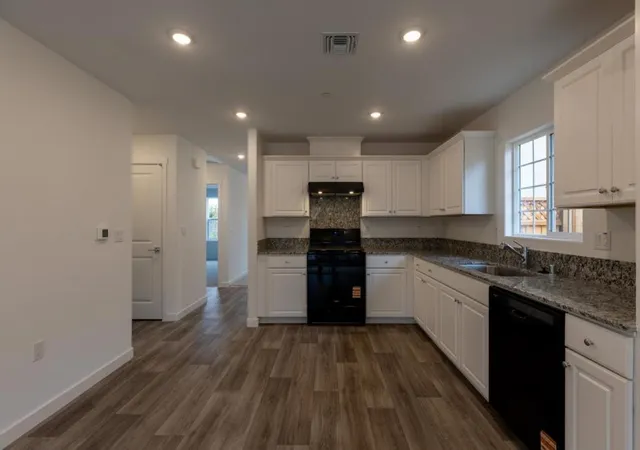 5th image of 620 Carmel Ave, Marina, CA 93933 | MLS# ML82044677
