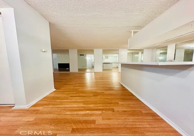 4th image of 421 S La Fayette Park #214, Los Angeles, CA 90057 | MLS# PW26089360
