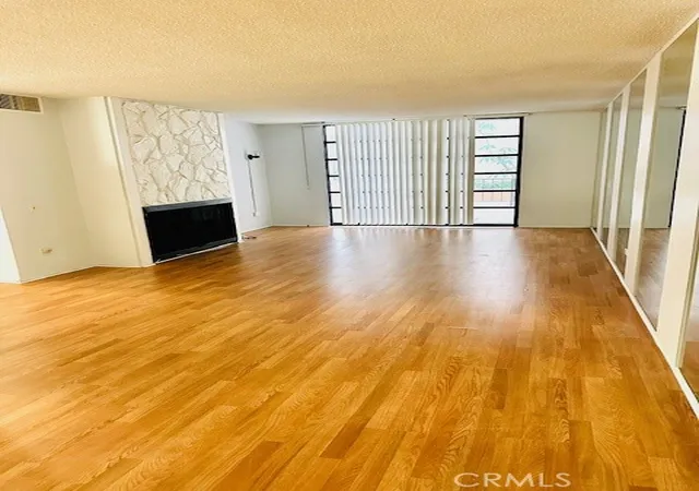 5th image of 421 S La Fayette Park #214, Los Angeles, CA 90057 | MLS# PW26089360