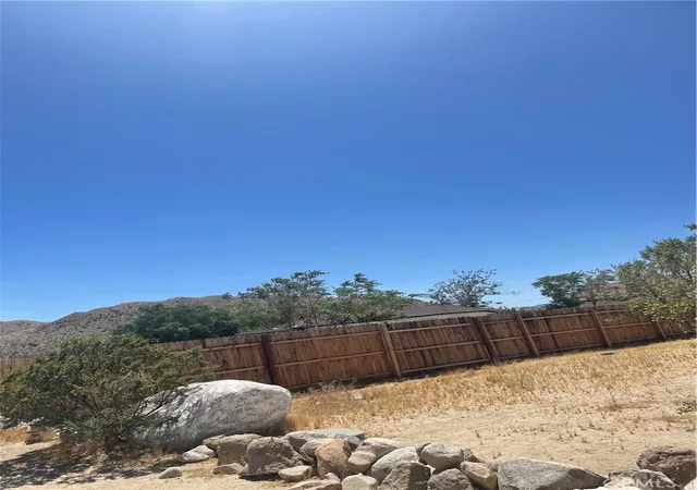 3rd image of 0 000, Morongo Valley, CA 92256 | MLS# IG26090269