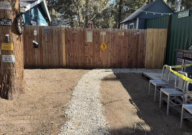 3rd image of 220 Mountain View Bl, Big Bear City, CA 92314 | MLS# PTP2603139