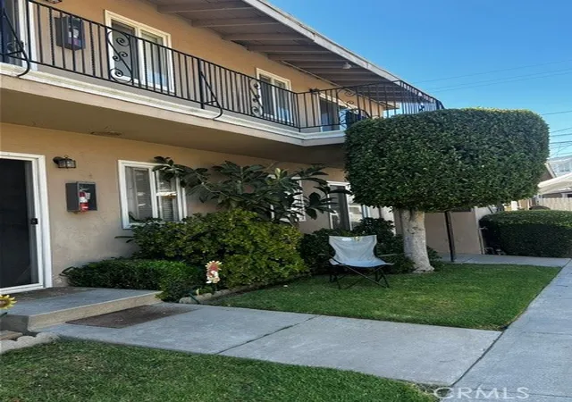 Homes for sale in Long Beach, CA | 3337 E 15th, Long Beach, CA 90804 | MLS# PW26090318