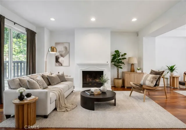 1st image of 6300 Honolulu #205, La Crescenta, CA 91214 | MLS# PF26090278