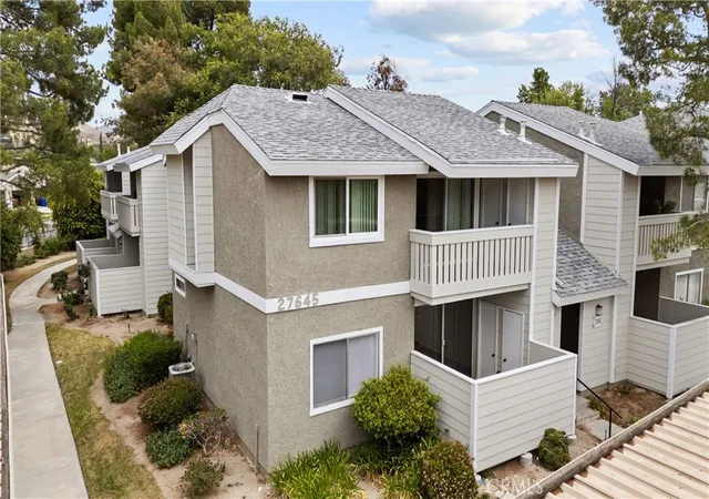 Homes for sale in Saugus, CA | 27645 Susan Beth #A, Saugus, CA 91350 | MLS# SR26089805