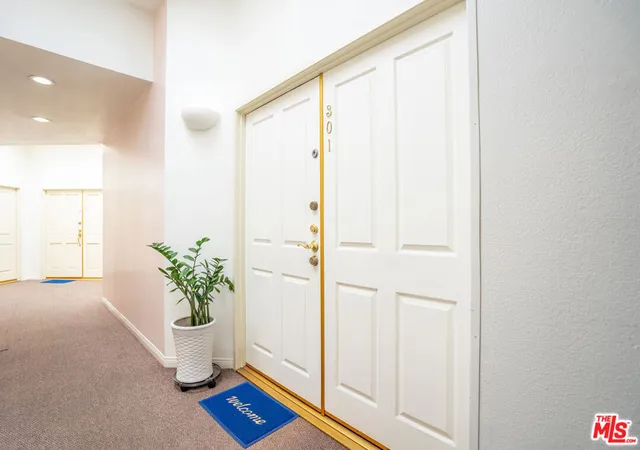 5th image of 801 Lorraine Blvd, Los Angeles, CA 90005