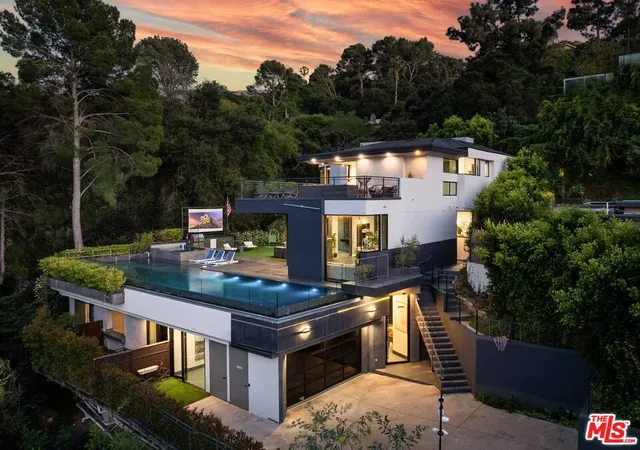 1st image of 3712 Broadlawn Dr, Los Angeles, CA 90068 | MLS# 26808355