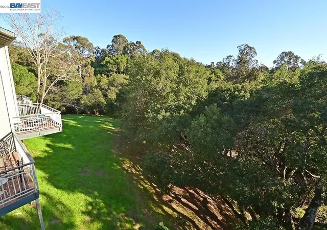 22nd image of 25105 Vista Greens Ct, Hayward, CA 94541 | MLS# 41132504