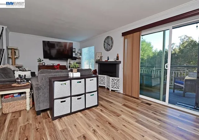 3rd image of 25105 Vista Greens Ct, Hayward, CA 94541 | MLS# 41132504