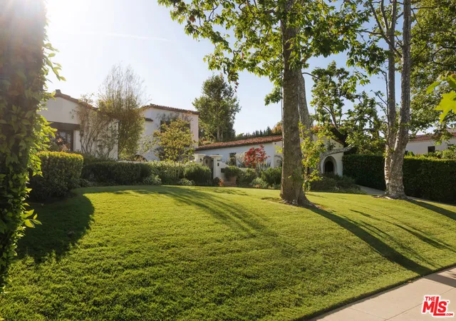Homes for sale in Los Angeles, CA | 563 S Burlingame Ave, Los Angeles, CA 90049 | MLS# 26778263
