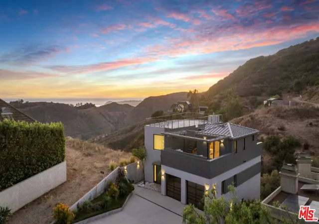 Photo 2 of Single family home for sale at 3004 Sequit Dr, Malibu, CA 90265 | MLS# 25586201 | Listing updated on 2026-09-04