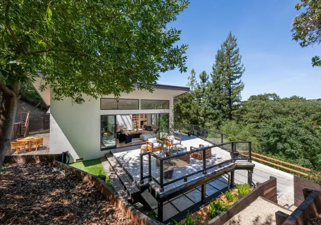 Homes for sale in Portola Valley, CA | 124 Foxwood Rd, Portola Valley, CA 94028 | MLS# ML82044193