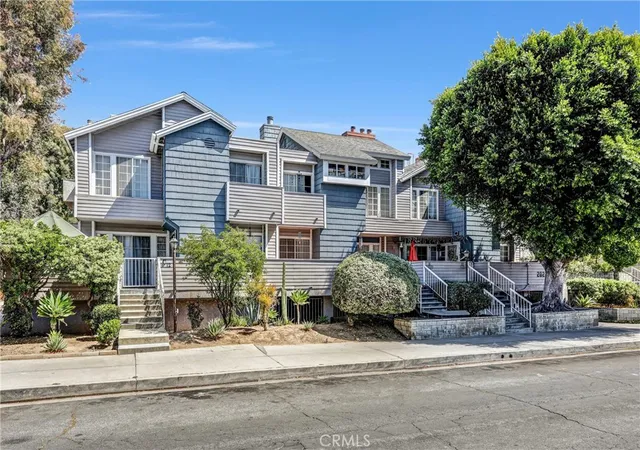 Homes for sale in Winnetka, CA | 20235 Keswick #213, Winnetka, CA 91306 | MLS# SR26088338