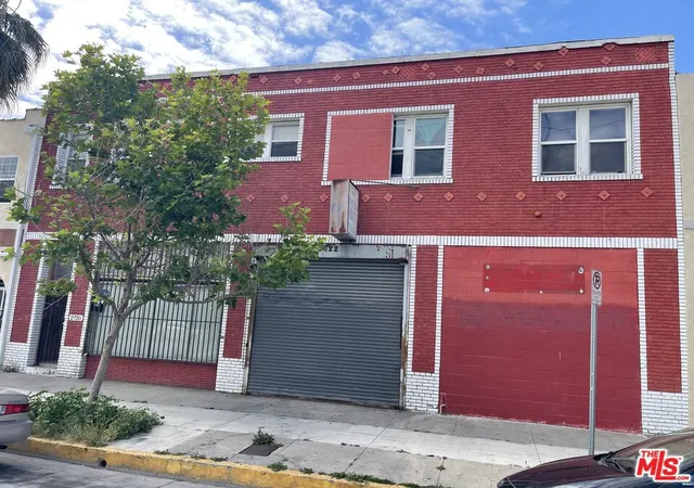 1st image of 2720 W 54th St, Los Angeles, CA 90043 | MLS# 26807875