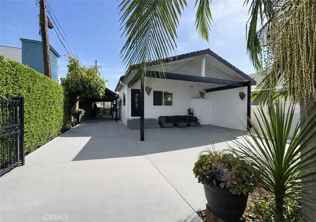 3rd image of 316 W 73Rd, Los Angeles, CA 90003 | MLS# SR26087594