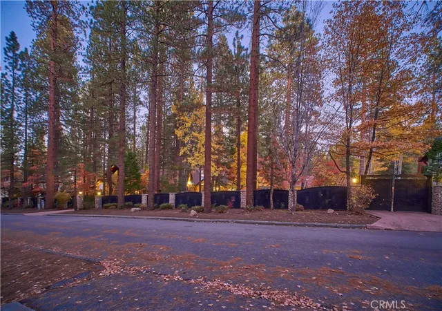 Photo 2 of Mansion for sale at 739 N Star, Big Bear Lake, CA 92315 | MLS# IG26077650 | Listing updated on 2026-10-06