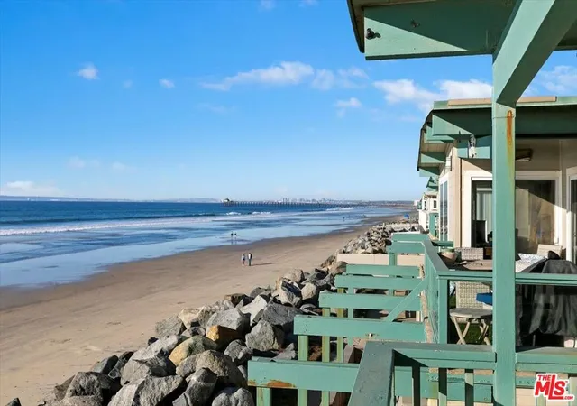 Homes for sale in Imperial Beach, CA | 1610 Seacoast Dr #D, Imperial Beach, CA 91932 | MLS# 26801883