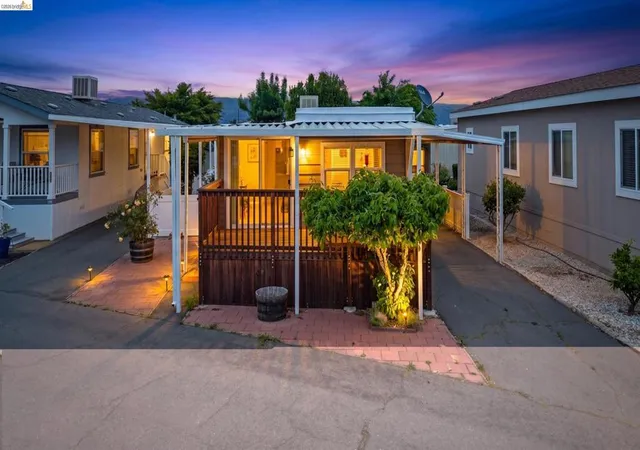 Photo 1 of Sale Pending at 506 Cherry, Napa, CA 94558 | MLS# 41132532 | Listing updated on 2026-09-30