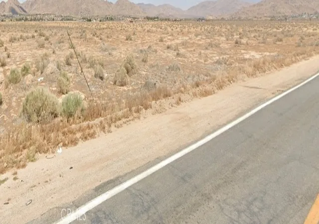 2nd image of 23350 Standing Rock, Apple Valley, CA 92307 | MLS# DW26090740