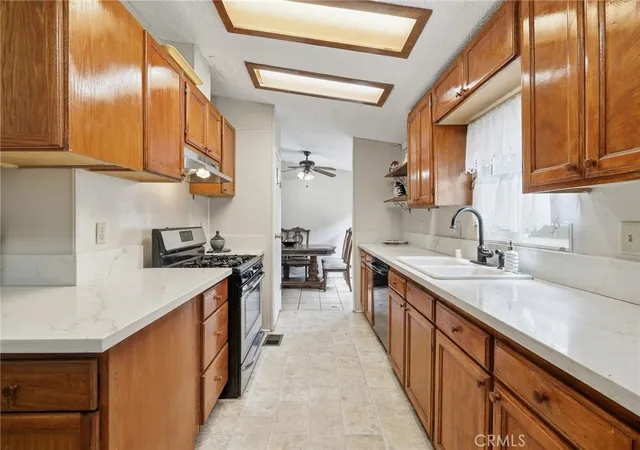 5th image of 29667 Cromwell, Castaic, CA 91384 | MLS# SR26090770