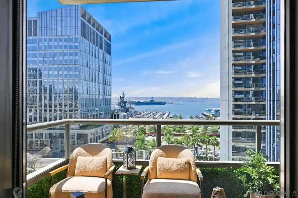 Photo 1 of Sale Pending at 700 W East St #1001, San Diego, CA 92101 | MLS# 260010044SD | Listing updated on 2026-07-18