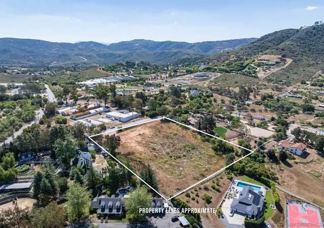 4th image of 20236 Fortuna Del Este, Escondido, CA 92029 | MLS# 260010046SD