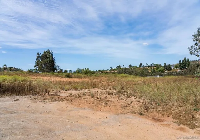 5th image of 20236 Fortuna Del Este, Escondido, CA 92029 | MLS# 260010046SD