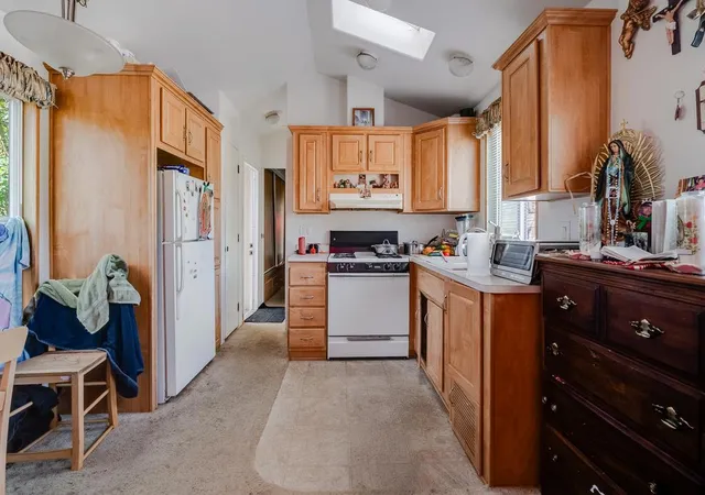 4th image of 2546 Capitola Rd #32, Santa Cruz, CA 95062 | MLS# ML82044767