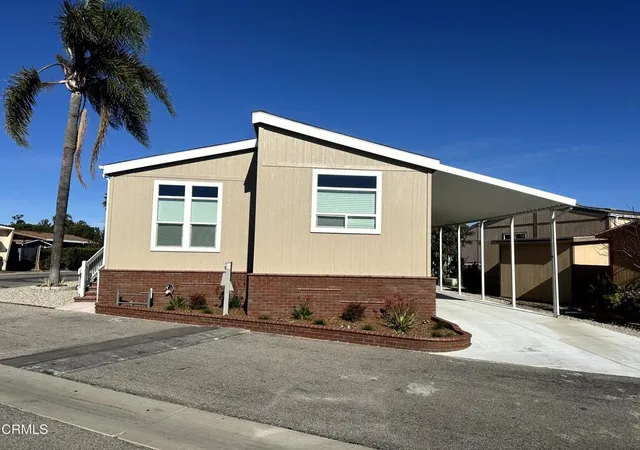 1st image of 1585 Cherry Ave #100, Oxnard, CA 93033 | MLS# V1-36035