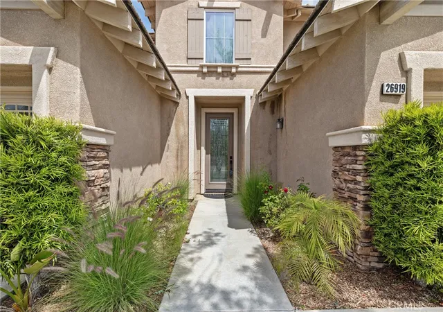Homes for sale in Murrieta, CA | 26919 Lemon Grass Wy, Murrieta, CA 92562 | MLS# SW26090885
