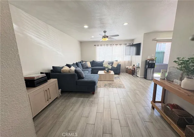 4th image of 2255 Cahuilla, Colton, CA 92324