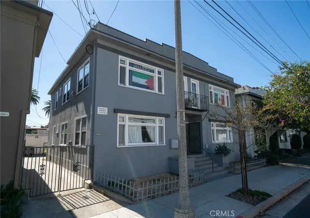 Homes for sale in Long Beach, CA | 1048 E Broadway, Long Beach, CA 90802 | MLS# OC26090983