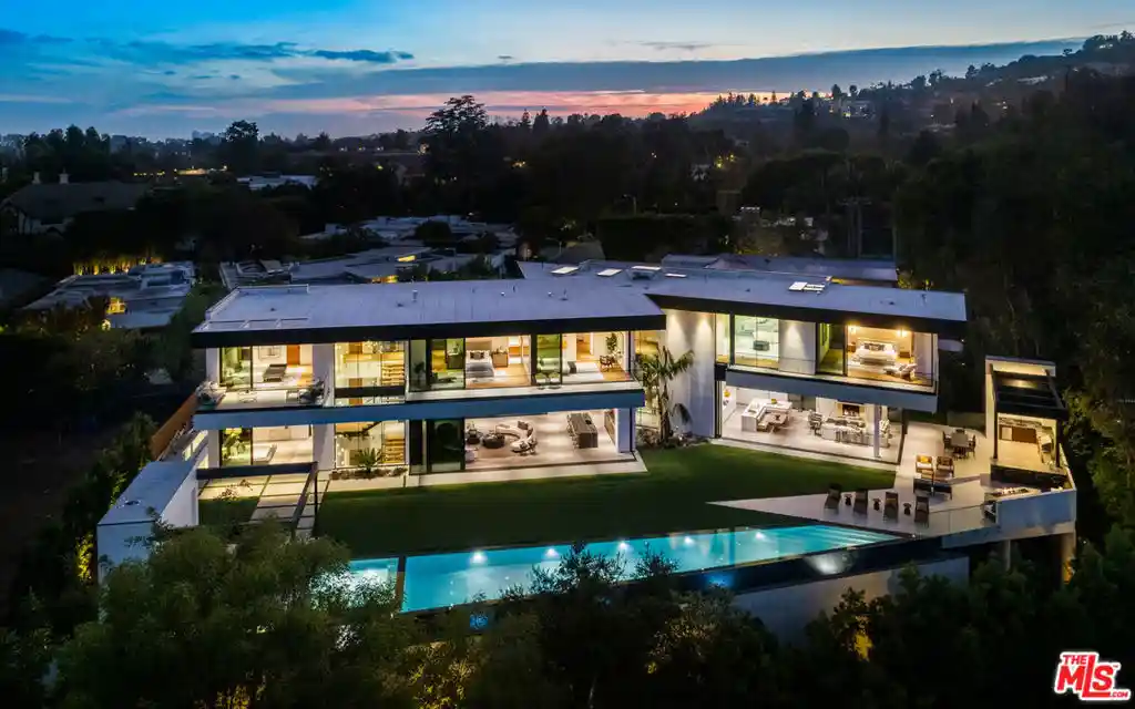 Photo 1 of Mansion for sale at 1130 Angelo Dr, Beverly Hills, CA 90210 | MLS# 26816423 | Listing updated on 2026-10-31