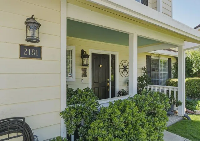 5th image of 2181 Burlwood Dr, Hollister, CA 95023 | MLS# ML82038719