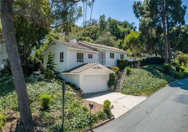 Homes for sale in Palos Verdes Estates, CA | 2700 Via Campesina, Palos Verdes Estates, CA 90274 | MLS# SB26091305