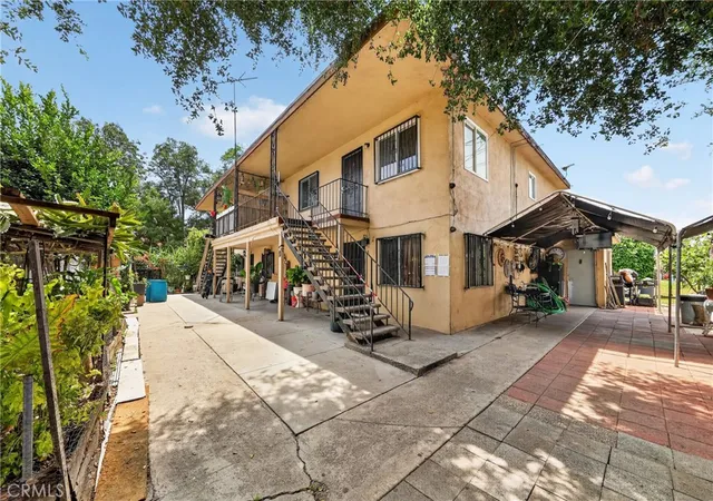 Photo 3 of House for sale at 1011 West 8th, Pomona, CA 91766 | MLS# CV26091397 | Listing updated on 2026-09-29