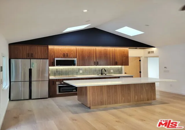 Homes for sale in West Hollywood, CA | 7734 Lexington Ave, West Hollywood, CA 90046 | MLS# 26817743