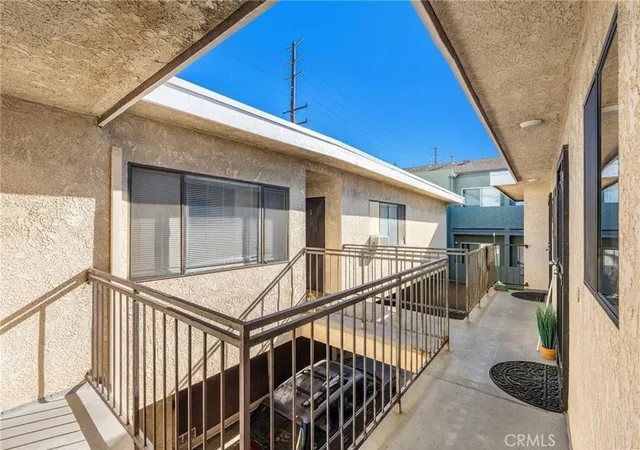 Homes for sale in Lawndale, CA | 15917 Prairie, Lawndale, CA 90260 | MLS# DW26091167