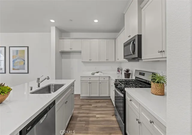 3rd image of 4261 S Hermosa Paseo, Ontario, CA 91761 | MLS# SW26091483